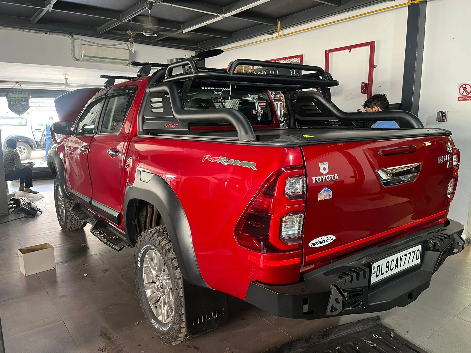 Toyota hilux deals roll bar price